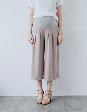 63949 Slimming Chiffon Maternity Pants with Wide Legs and Yoga Waistband M-L $25.00