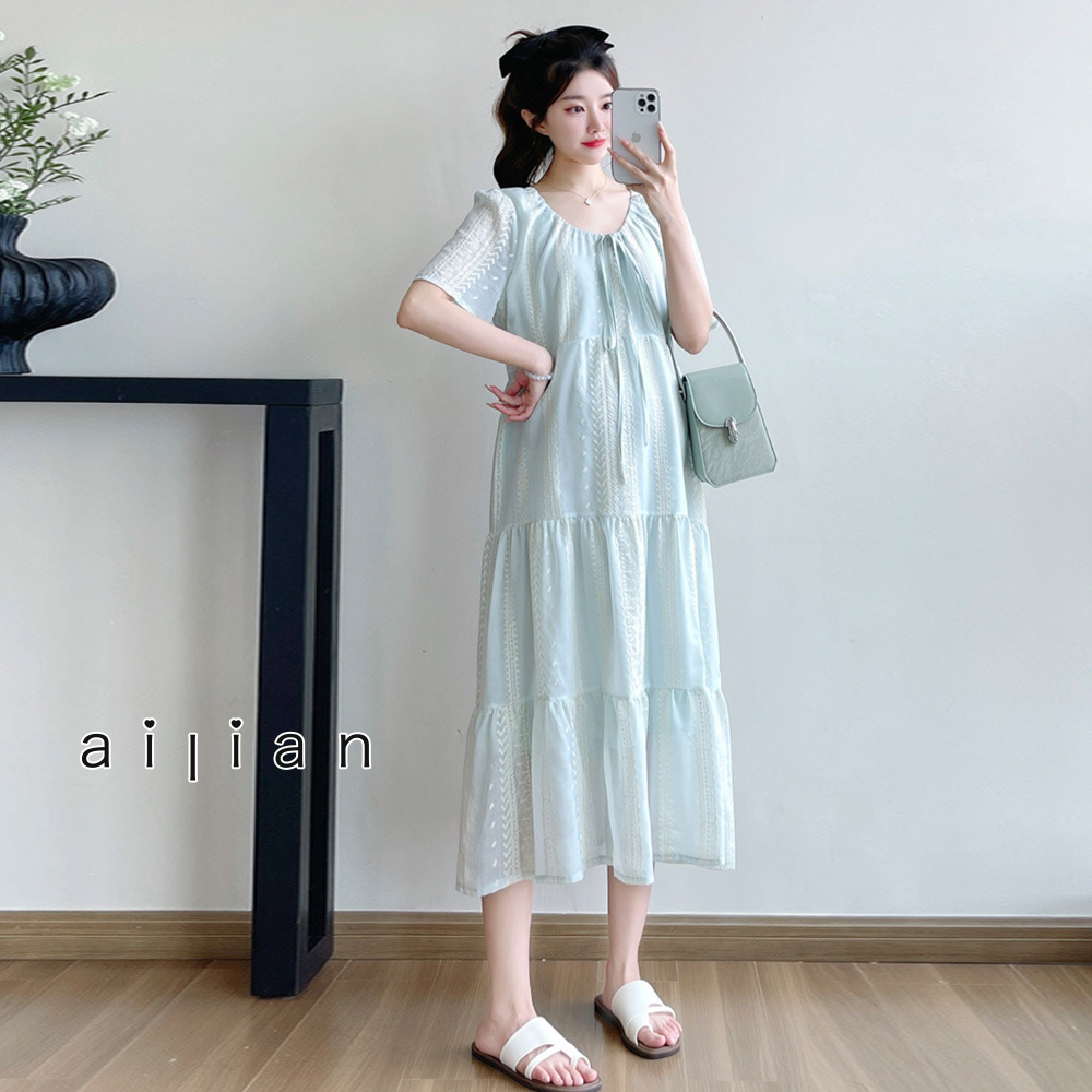 652348 孕婦裝 清新綉花領口抓皺綁帶修身洋裝 $690